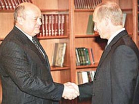 М. Фрадков и В. Путин. Фото с сайта "Комсомольской правды" (с) М. Фрадков и В. Путин. Фото с сайта "Комсомольской правды" (с)