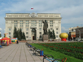 Кемерово, центральная площадь. Фото с сайта econbook.kemsu.ru Кемерово, центральная площадь. Фото с сайта econbook.kemsu.ru