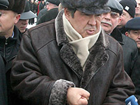 Аман Гельды Молдагазыевич Тулеев, губернатор Кемеровской области, фото с сайта "Коммерсант" (С) Аман Гельды Молдагазыевич Тулеев, губернатор Кемеровской области, фото с сайта "Коммерсант" (С)