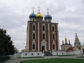 Рязанский кремль. Фото с otdihinfo.ru Рязанский кремль. Фото с otdihinfo.ru