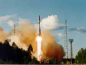 Запуск "Союза" с космодрома Плесецк, 1999. Фото с сайта kuzdra-glokaya.livejournal.com Запуск "Союза" с космодрома Плесецк, 1999. Фото с сайта kuzdra-glokaya.livejournal.com