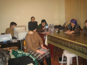 "Голос Беслана", голодовка 2006 год. Фото с сайта "Голос Беслана" "Голос Беслана", голодовка 2006 год. Фото с сайта "Голос Беслана"