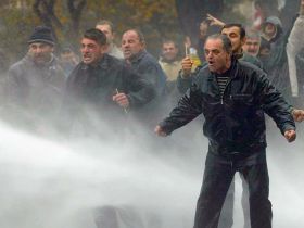 Оппозиция в Грузии. Фото: AFP Оппозиция в Грузии. Фото: AFP