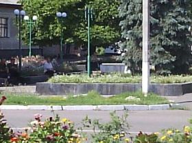 Сквер, фото с сайта svatovo.lg.ua Сквер, фото с сайта svatovo.lg.ua