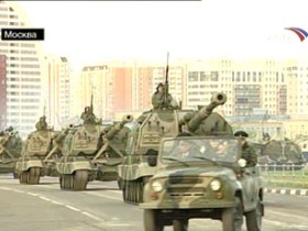 Парад в Москве. Фото с сайта vesti.ru Парад в Москве. Фото с сайта vesti.ru