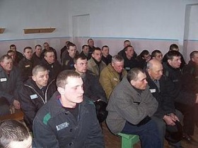 Заключенные ИК-10 в г.Рубцовск. Взято с na-losinke.org.ru Заключенные ИК-10 в г.Рубцовск. Взято с na-losinke.org.ru