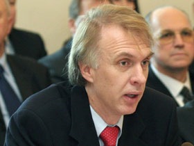 Владимир Огрызко. Фото с сайта радиостанции "Маяк". Владимир Огрызко. Фото с сайта радиостанции "Маяк".