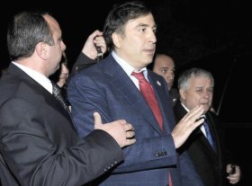 Саакашвили, Качинский, фото http://www.dziennik.pl Саакашвили, Качинский, фото http://www.dziennik.pl
