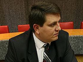 Дмитрий Хахалев, фото с сайта kommersant.ru Дмитрий Хахалев, фото с сайта kommersant.ru