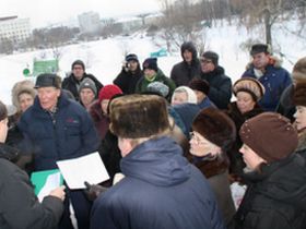 Против вырубки парка, фото Ивана Измайлова, Каспаров.Ru Против вырубки парка, фото Ивана Измайлова, Каспаров.Ru