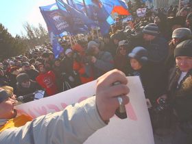 Митинг в Омске, фото с сайта obpolit.ucoz.com Митинг в Омске, фото с сайта obpolit.ucoz.com