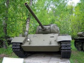 танк т-44 чуть не продал ростовский чиновник.Фото с сайта: http: //dic.academic.ru танк т-44 чуть не продал ростовский чиновник.Фото с сайта: http: //dic.academic.ru