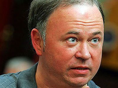 Андрей Караулов. Фото с сайта newsland.ru Андрей Караулов. Фото с сайта newsland.ru