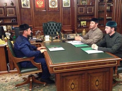 Рамзан Кадыров и Арби Тамаев. Фото из блога stafford-k.livejournal.com Рамзан Кадыров и Арби Тамаев. Фото из блога stafford-k.livejournal.com