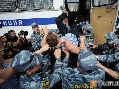 Десантники (fontanka.ru) Десантники (fontanka.ru)
