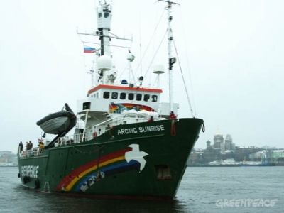 Ледокол Гринписа. Фото: greenpeace.org Ледокол Гринписа. Фото: greenpeace.org
