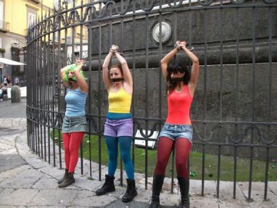 Акция в Неаполе в поддержку Pussy Riot (twitter) Акция в Неаполе в поддержку Pussy Riot (twitter)