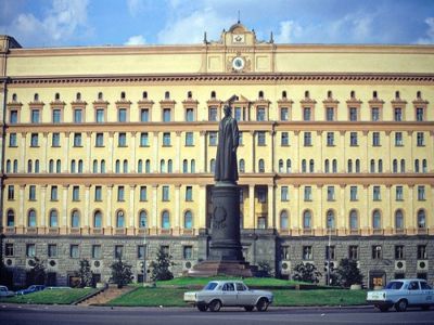 Памятник Феликсу Дзержинскому. Фото: fotki.yandex.ru Памятник Феликсу Дзержинскому. Фото: fotki.yandex.ru