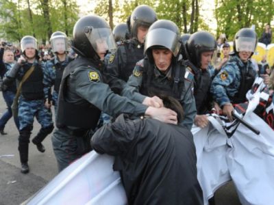 "Беспорядки" 6 мая 2012 года на Болотной площади. Фото: metronews.ru "Беспорядки" 6 мая 2012 года на Болотной площади. Фото: metronews.ru