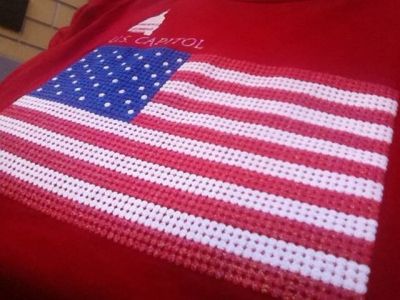 Майка с флагом США. Фото: Варвара Костина Майка с флагом США. Фото: Варвара Костина