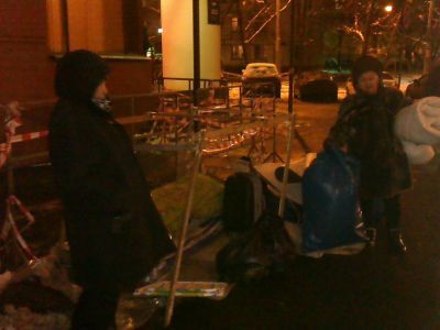 Голодовка у приемной "ЕР". Фото: РРП-инфо Голодовка у приемной "ЕР". Фото: РРП-инфо