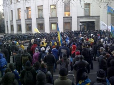 Митинги у здания Верховной рады. Фото: bagnet.org Митинги у здания Верховной рады. Фото: bagnet.org