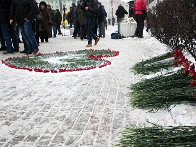 На митинге у посольства Франции, 9.01. Источник - http://ph.livejournal.com/70574.html На митинге у посольства Франции, 9.01. Источник - http://ph.livejournal.com/70574.html