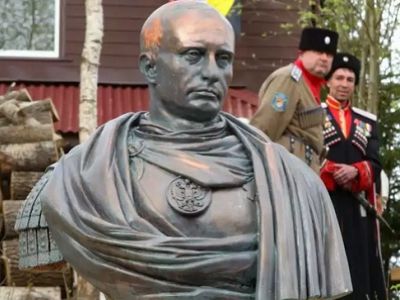 Бюст Путина в образе римского императора. Источник - http://test.mediametrics.ru/ Бюст Путина в образе римского императора. Источник - http://test.mediametrics.ru/