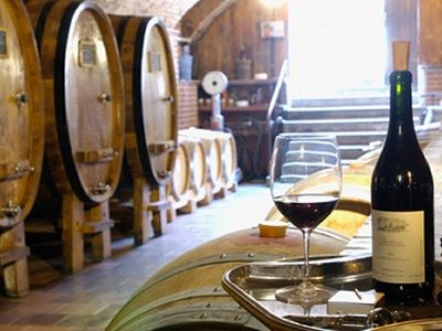 Бутылка на винодельне Фото: scantravel.ru Бутылка на винодельне Фото: scantravel.ru
