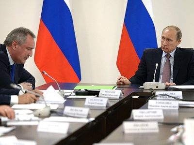 Путин и Рогозин на совещании по космодрому Восточный, 14.10.15. Источник - kremlin.ru/events/president/news/50500 Путин и Рогозин на совещании по космодрому Восточный, 14.10.15. Источник - kremlin.ru/events/president/news/50500