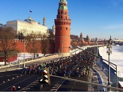 Велопробег в Москве 8.1.17. Источник - sport-express.ru Велопробег в Москве 8.1.17. Источник - sport-express.ru