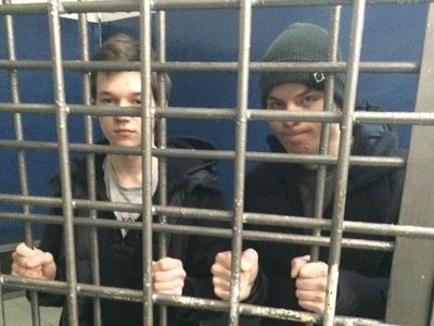 Задержанные активисты Николай Касьян и Александр Туровский. Фото: twitter.com/serukanov_v Задержанные активисты Николай Касьян и Александр Туровский. Фото: twitter.com/serukanov_v