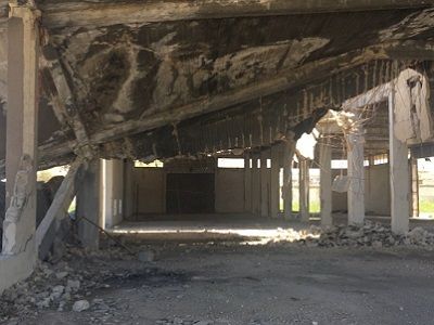 Разбомбленный элеватор в Хан-Шейхуне (из видео www.facebook.com/kareem.shaheen). Скрин из twitter.com/ProtestSPb/status/852272650021949440 Разбомбленный элеватор в Хан-Шейхуне (из видео www.facebook.com/kareem.shaheen). Скрин из twitter.com/ProtestSPb/status/852272650021949440
