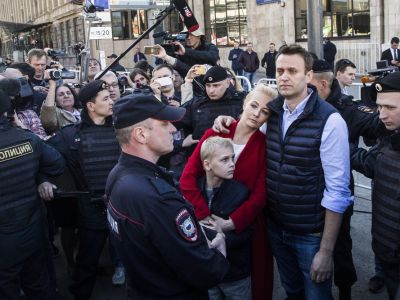 Навальный на митинге против реновации. Фото: navalny.com Навальный на митинге против реновации. Фото: navalny.com