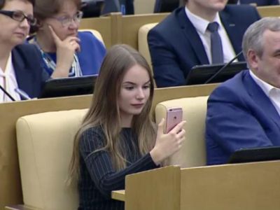 Блогер Саша Спилберг в Госдуме. Фото: tulapressa.ru Блогер Саша Спилберг в Госдуме. Фото: tulapressa.ru