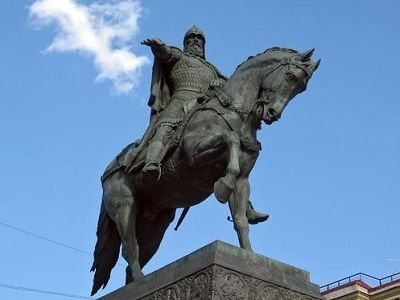 Памятник Юрию Долгоруковму в Москве. Источник - Otvet.mail.ru Памятник Юрию Долгоруковму в Москве. Источник - Otvet.mail.ru