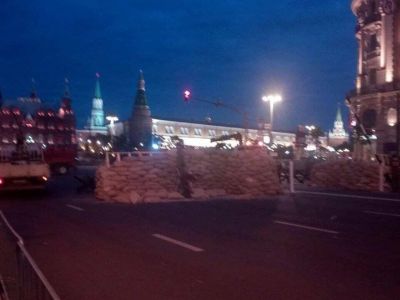 Москва, Тверская, ночь с 11 на 12.5.17. Фото О.Пшеничного, источник - www.facebook.com/gleb.pavlovsky Москва, Тверская, ночь с 11 на 12.5.17. Фото О.Пшеничного, источник - www.facebook.com/gleb.pavlovsky