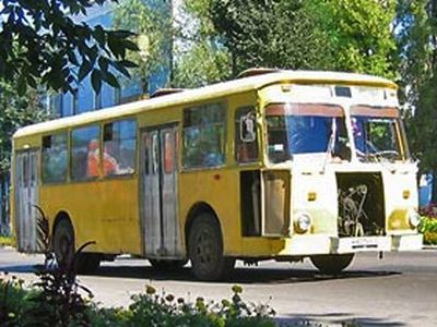 Старый автобус. Фото: Новозыбков.Ru Старый автобус. Фото: Новозыбков.Ru