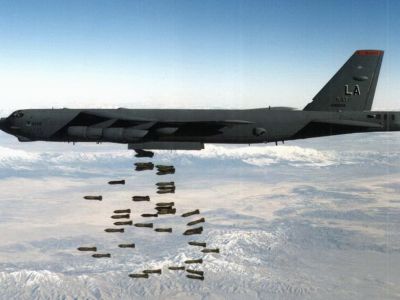 Ядерный бомбардировщик B-52; Фото: bastion-karpenko.ru Ядерный бомбардировщик B-52; Фото: bastion-karpenko.ru