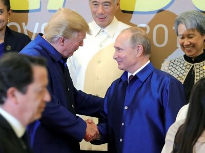 Д. Трамп и В. Путин на саммите АТЭС (Дананг, 10.11.17). Фото: Reuters Д. Трамп и В. Путин на саммите АТЭС (Дананг, 10.11.17). Фото: Reuters