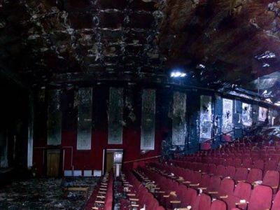 Выгоревший кинозал в "Зимней вишне", Кемерово. Источник - e-news.su Выгоревший кинозал в "Зимней вишне", Кемерово. Источник - e-news.su