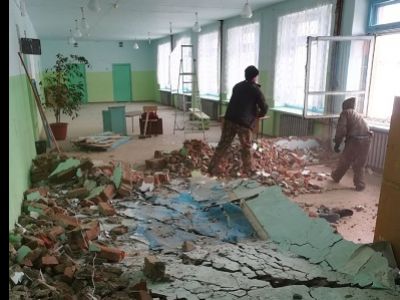 Обрушение школы в Новосибирской области. Фото: news.ngs.ru Обрушение школы в Новосибирской области. Фото: news.ngs.ru