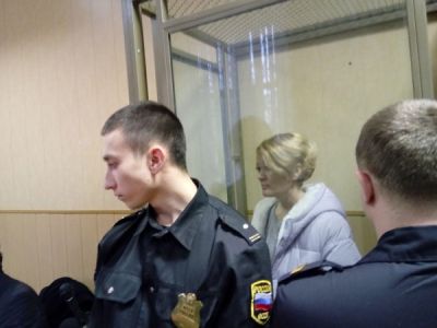 Анастасия Шевченко в зале суда. Фото: https://t.me/mbkhmedia Анастасия Шевченко в зале суда. Фото: https://t.me/mbkhmedia