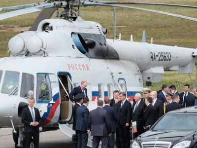 Прибытие Путина на вертолете. Фото: yle.fi Прибытие Путина на вертолете. Фото: yle.fi