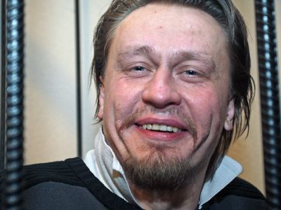 Участник арт-группы "Война" Олег Воротников в Дзержинском суде Санкт-Петербурга. Фото: Кошелев Ростислав / ТАСС Участник арт-группы "Война" Олег Воротников в Дзержинском суде Санкт-Петербурга. Фото: Кошелев Ростислав / ТАСС