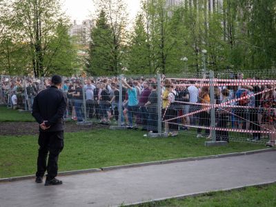 Протесты против храма вместо сквера в Екатеринбурге. Фото: Наталья Чернохатова, momenty.org Протесты против храма вместо сквера в Екатеринбурге. Фото: Наталья Чернохатова, momenty.org