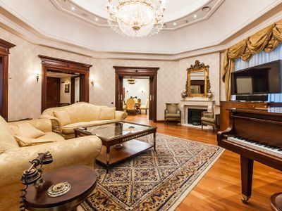 Президентский номер в гостинице. Фото: Topclub.ua Президентский номер в гостинице. Фото: Topclub.ua