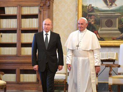 Папа римский Франциск I и Владимир Путин. Фото: www.tvc.ru Папа римский Франциск I и Владимир Путин. Фото: www.tvc.ru