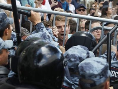 Акция "Вернем себе право на выборы" в Москве 3 августа. Фото: mbk.news Акция "Вернем себе право на выборы" в Москве 3 августа. Фото: mbk.news