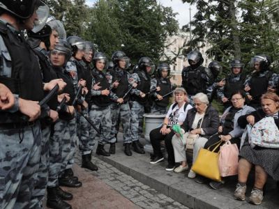 Акция на Бульварном кольце Москвы 3 августа. Фото: Андрей Любимов / РБК Акция на Бульварном кольце Москвы 3 августа. Фото: Андрей Любимов / РБК